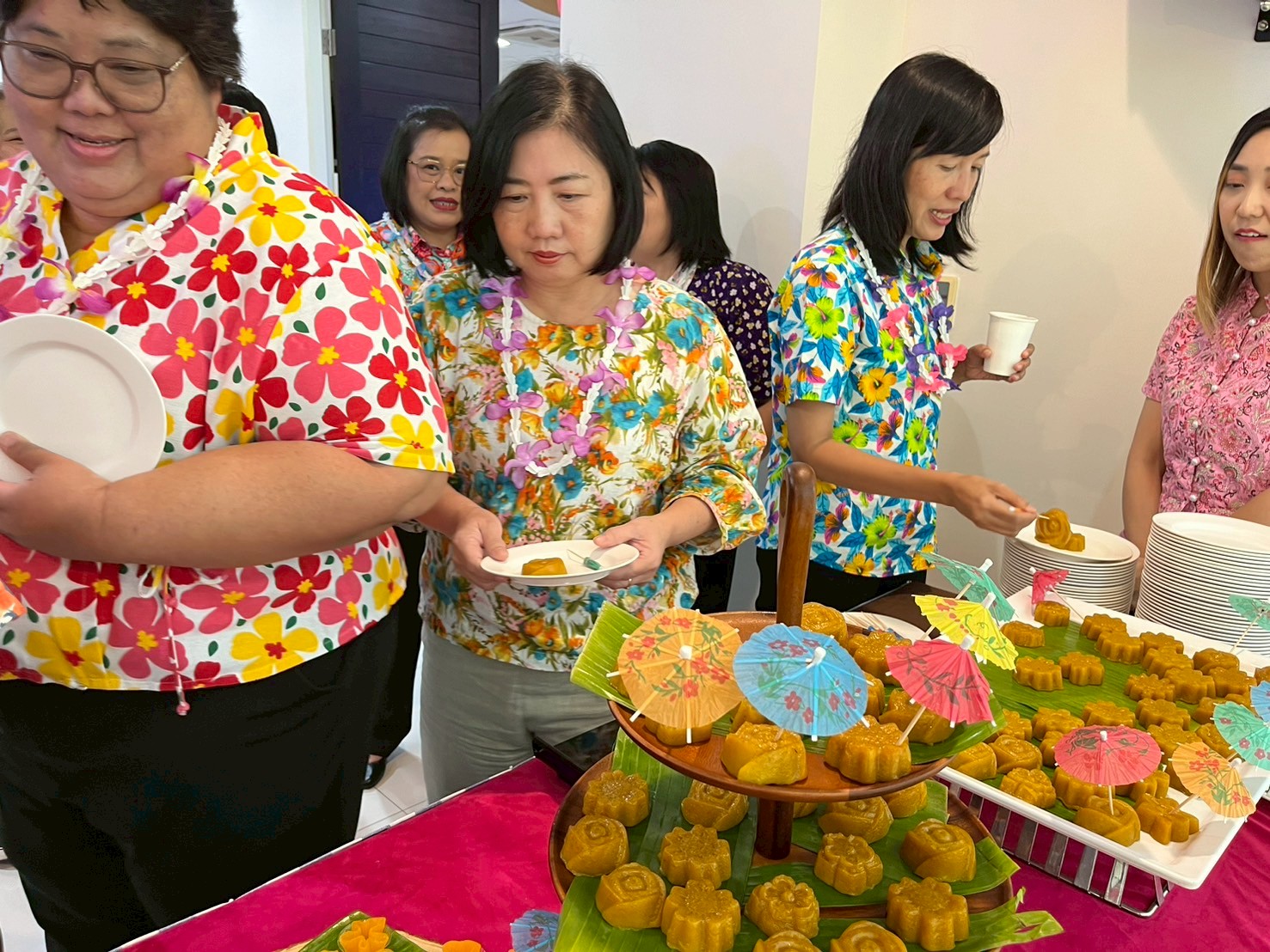 LINE_ALBUM_090467งานธนาคารออมสินคอฟฟี่เบรค100หัว_250419_37